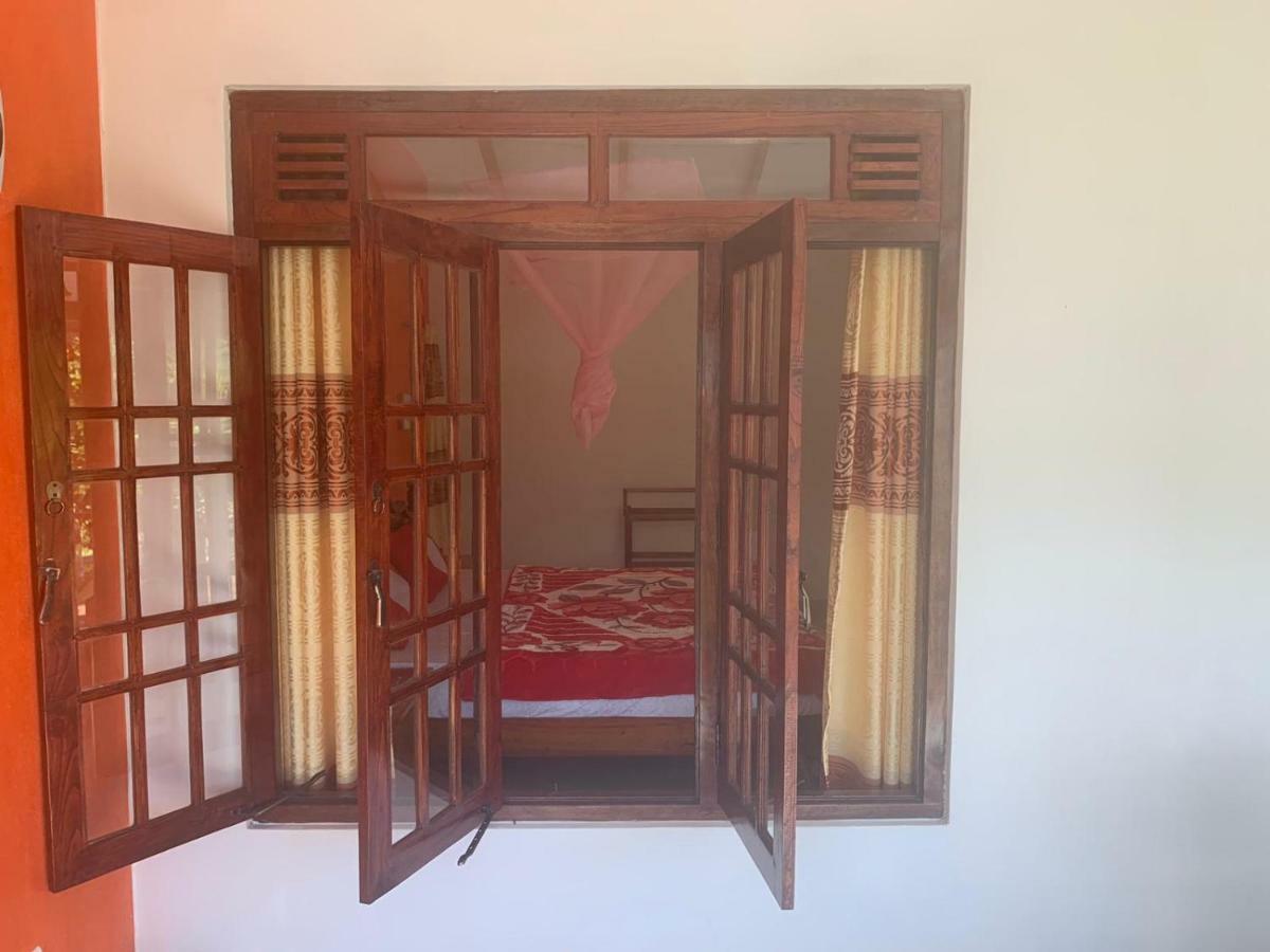 Induwara Guest Hotel Ella Exterior photo