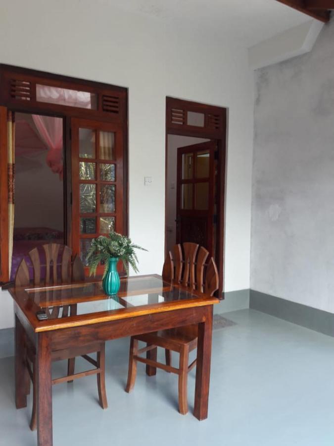 Induwara Guest Hotel Ella Exterior photo